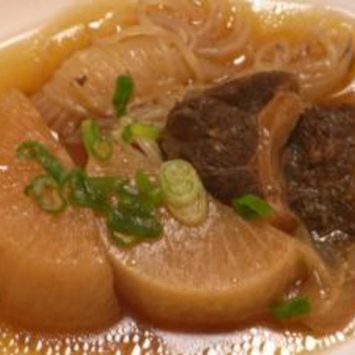 ほろほろ牛すね肉と大根の煮込み